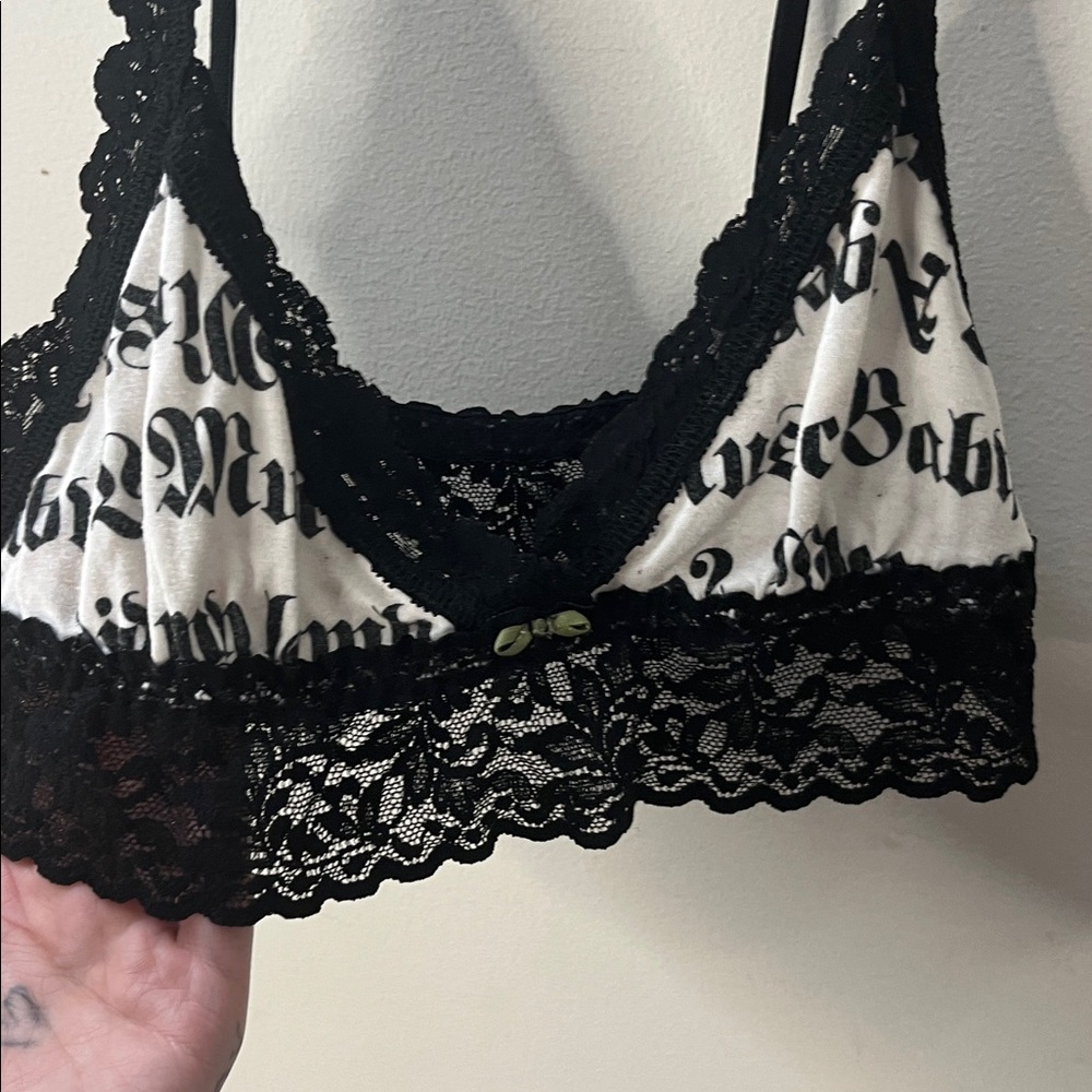 ✨🆕BNWOT!RARE!L.A.M.B. X Hanky Panky White W/ Black Script Bralette!Sz S! - Picture 2 of 4